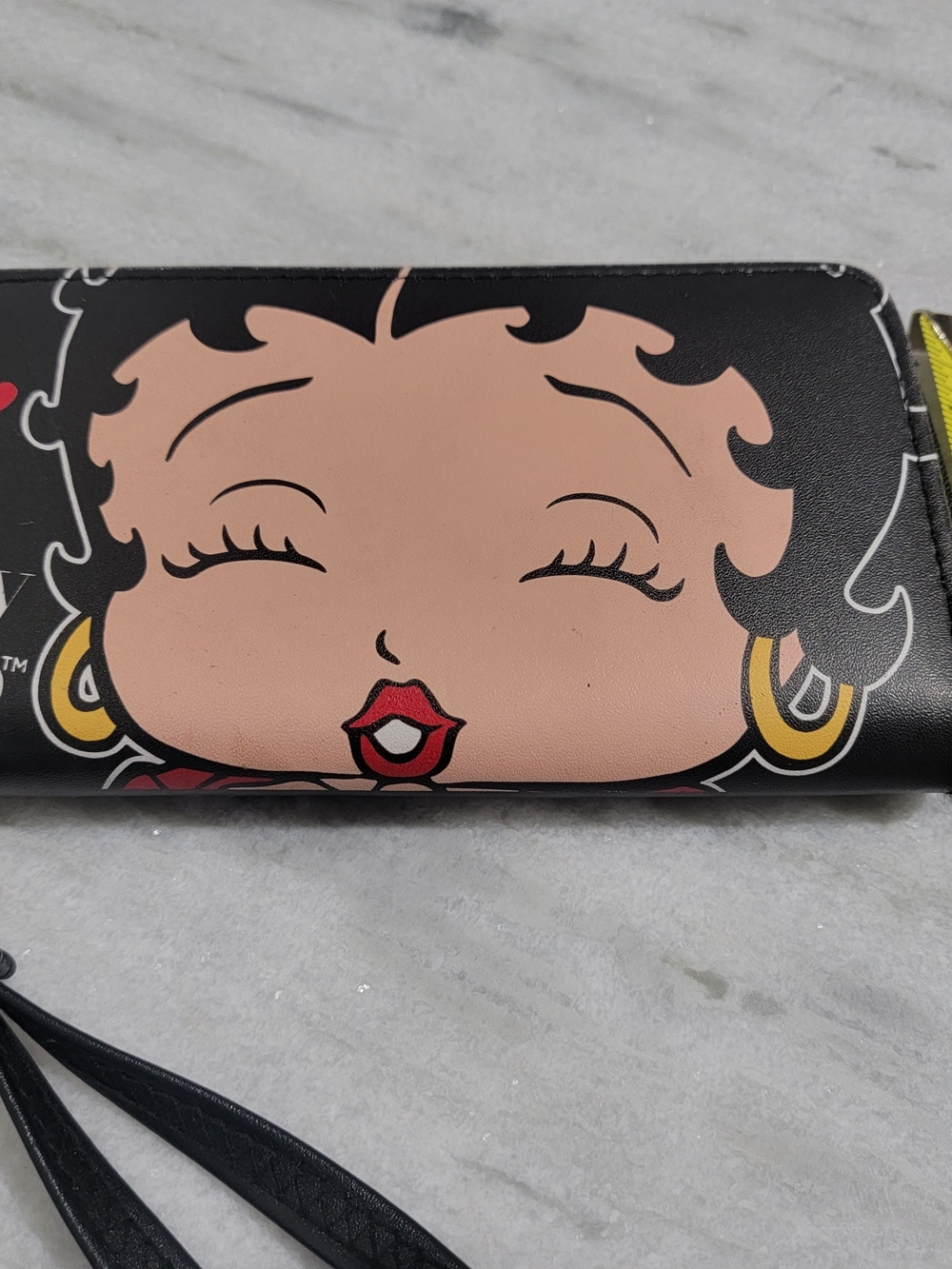 Betty Boop Black Graphic Wristlet Wallet - Picture 5 of 7